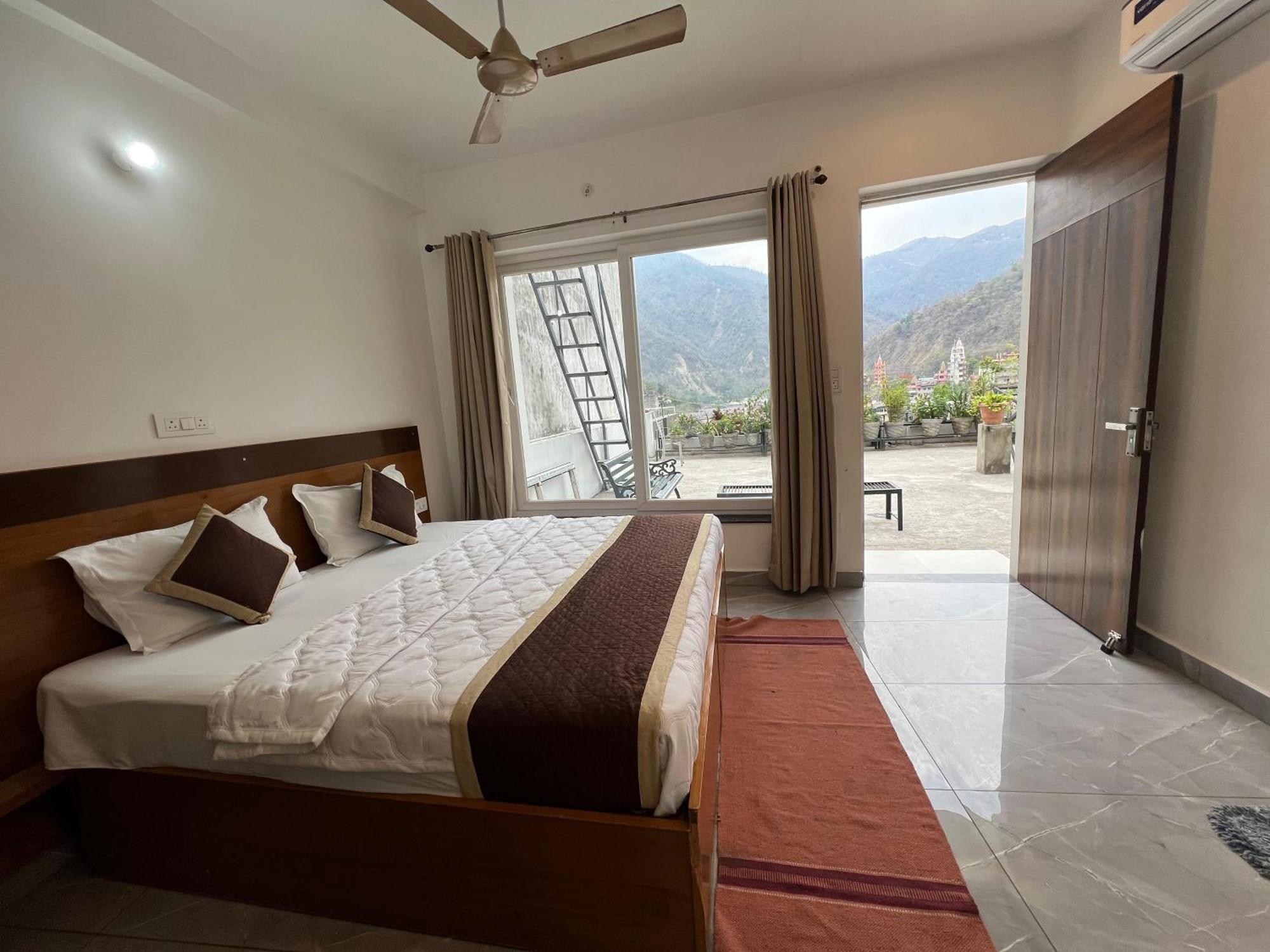 Hotel Manikut Ришикеш Экстерьер фото